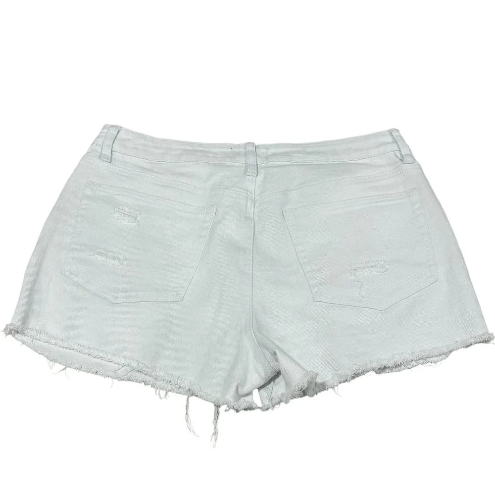 Harper Heritage White Distressed Jean Shorts Size 30‎ Francesca's